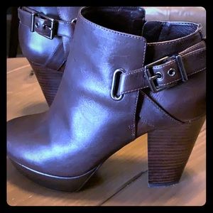 Gianni Bini bootie. EUC